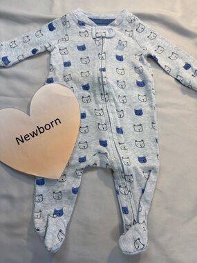 GAP Baby - Footed Sleeper with Bear Pattern